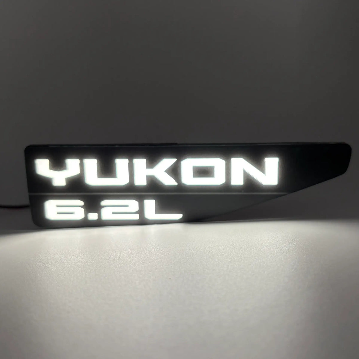 yukon illuminated fender badge