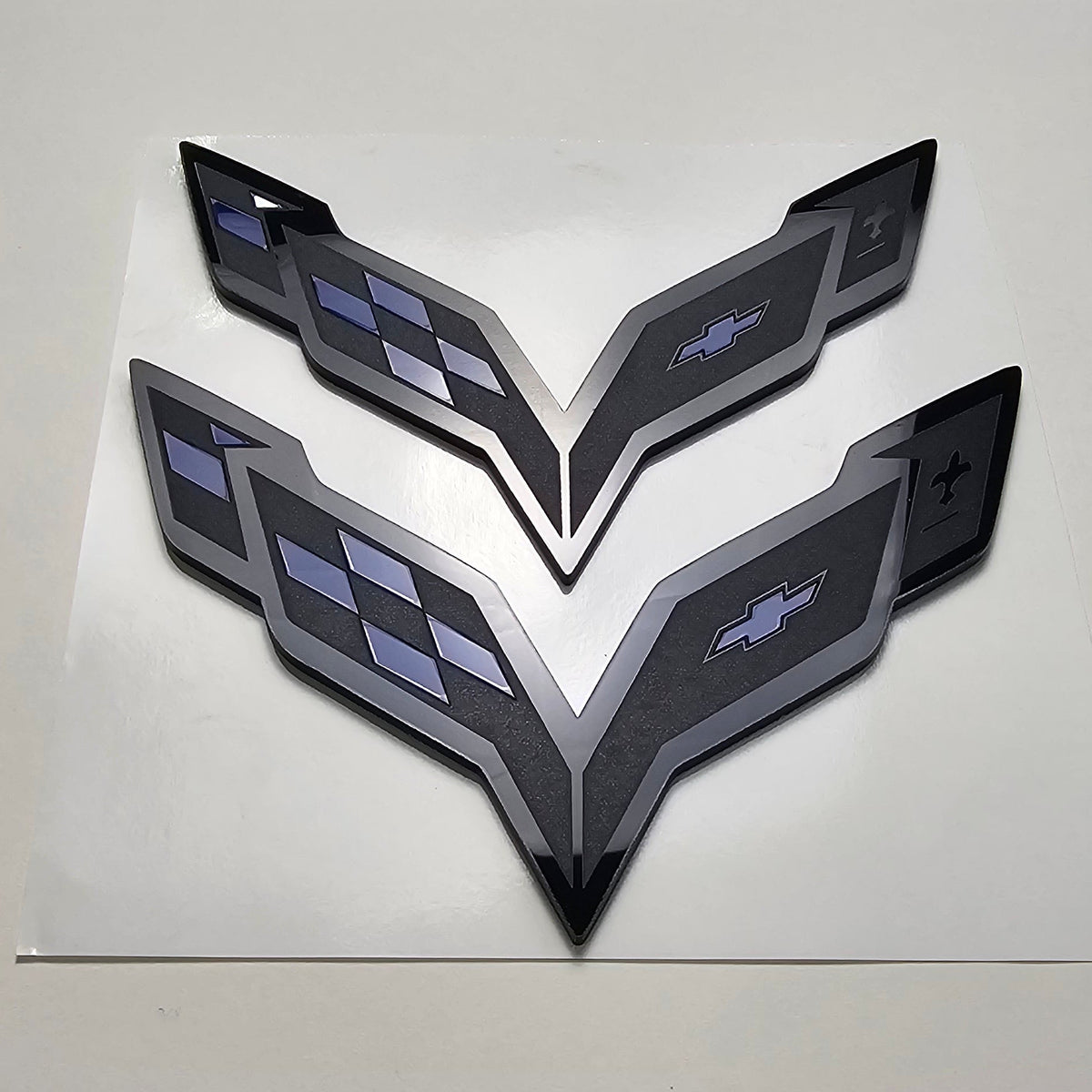 C7 Corvette emblem