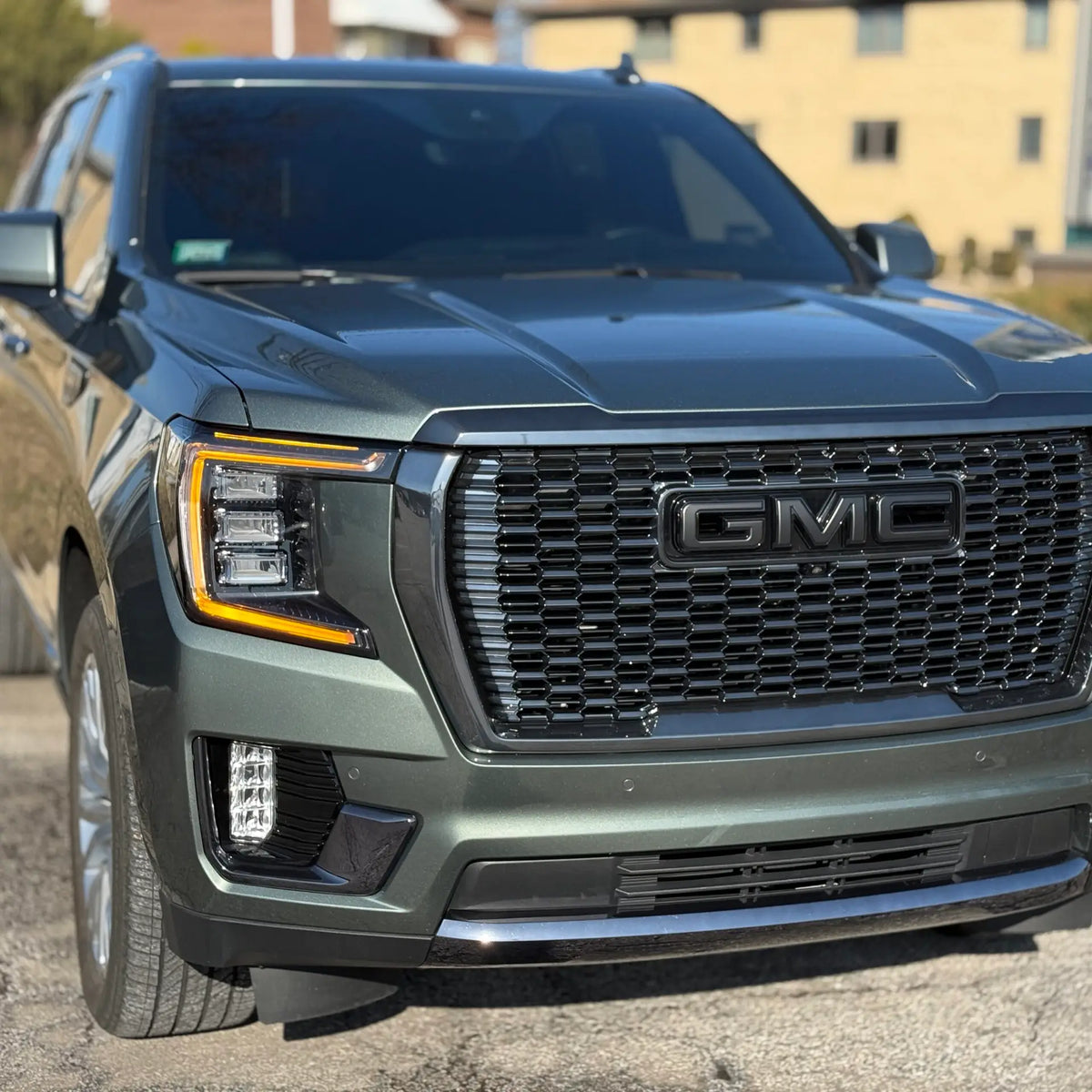 gmc yukon amber headlights