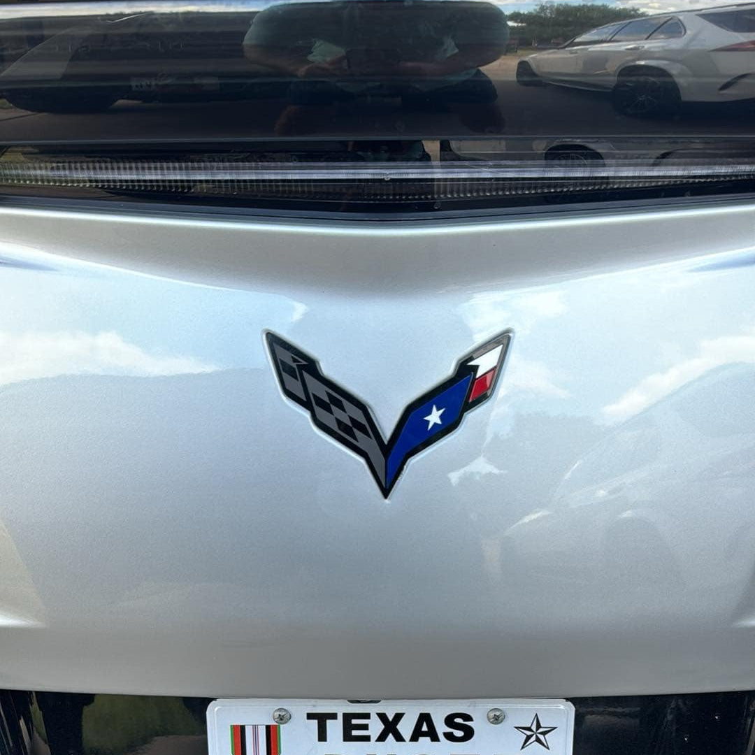 C7 Corvettes Texas emblems